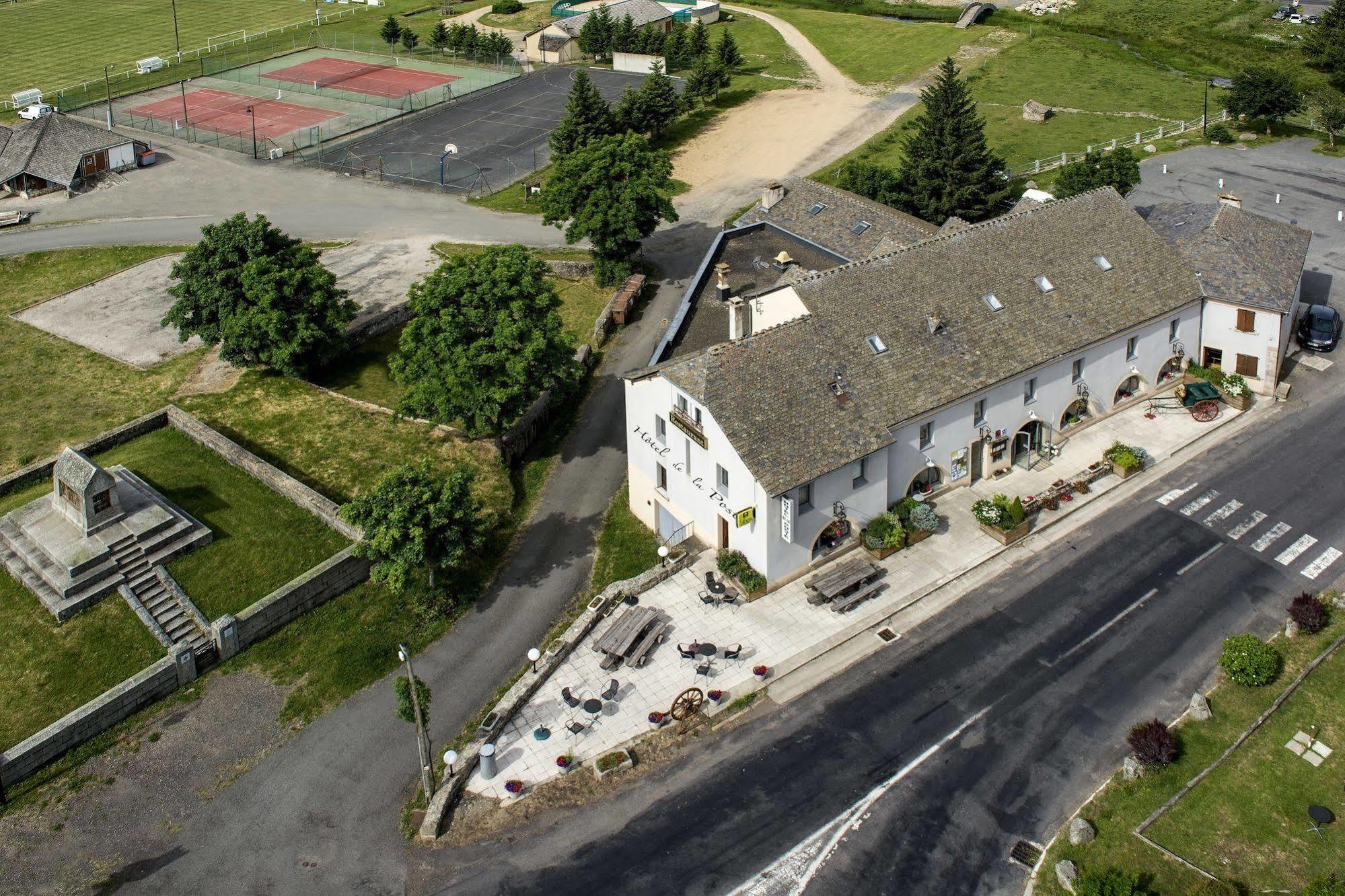 Hotel Restaurant De La Poste Et La Grange Detente, Espace Bien-Etre Chateauneuf-de-Randon Екстер'єр фото